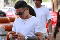 世界杯靠谱网投平台 -切尔西中场恩佐·費(fèi)尔南德斯与隊(duì)友赴(fù)馬(mǎ)德里觀(guān)看ATP大师赛