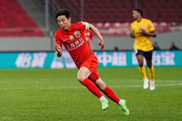 武磊没油了？替补登场错失单刀+空门，球迷却直言错怪他了