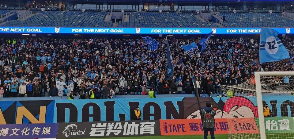 大连英博零扣分彰显足球城风骨，纯净赛场塑造产业新形象